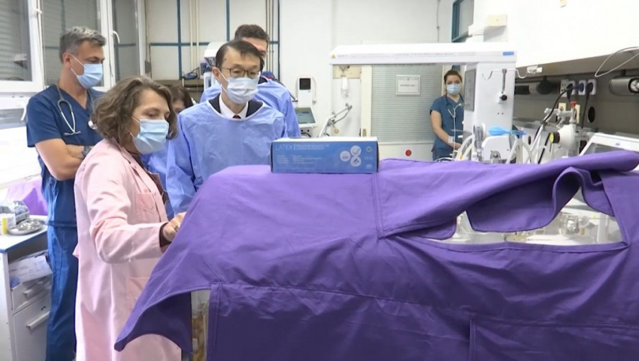 Vlada Japana donirala Kliničkom centru Niš četiri respiratora za novorođenčad