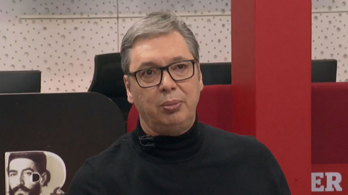 Vučić se obraća građanima: Pojedinci iz regiona imaju doktrinu za rušenje Srbije i to im je prioritetni cilj