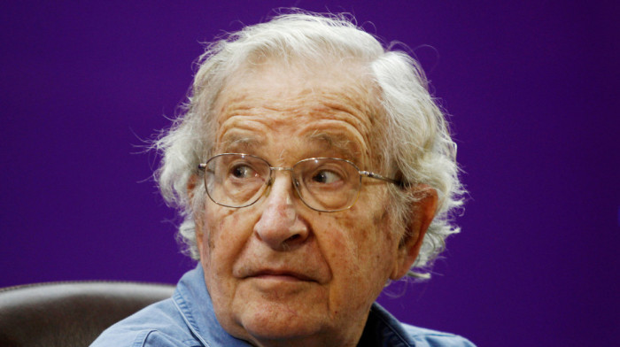 Noam Čomski imao dublje veze sa Epstinom nego što se mislilo