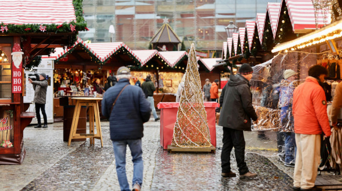 Otvoren božićni market u Magdeburgu godinu dana nakon napada, u nove bezbednosne sisteme uloženo 250.000 evra