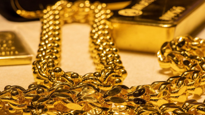 Policajci lažni, pljačka u vrednosti skoro 900.000 evra prava: Razbijena banda lažnih policajaca u Francuskoj