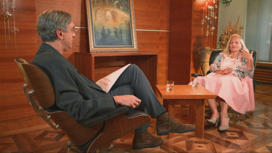 "Cilj je da promenimo ugled privatnih obrazovnih institucija": Osnivačica ESEM Business School Ana Bovan za "Čadež talk"