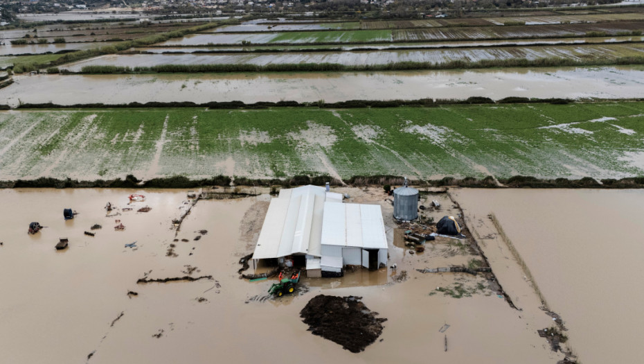 U poplavama u Albaniji poginula najmanje jedna osoba