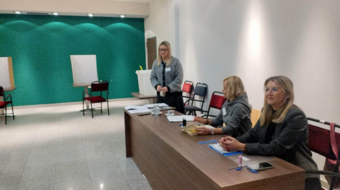Otvoreno glasačko mesto u Ambasadi BiH u Beogradu za izbore u Republici Srpskoj