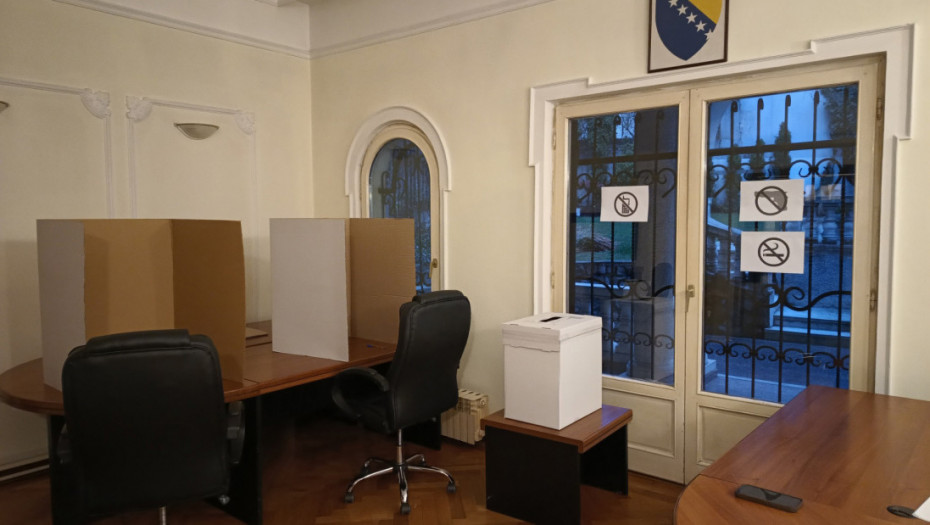 Otvoreno glasačko mesto u Ambasadi BiH u Beogradu za izbore u Republici Srpskoj