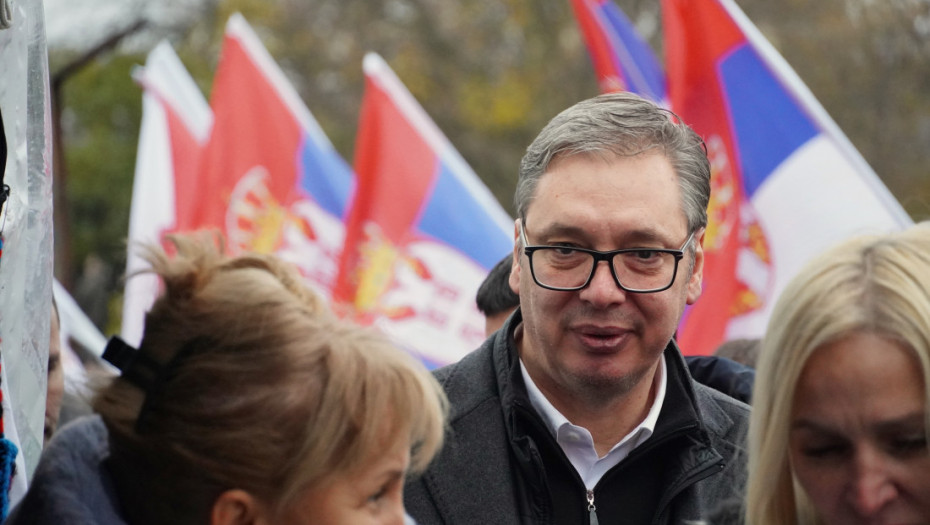 Vučić sa građanima u Jaši Tomiću: Imali smo teško jutro, zato imamo sastanak danas, ali rešićemo sve