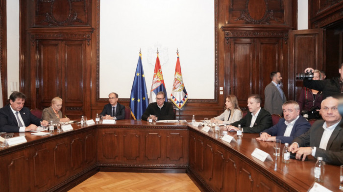 Počeo sastanak Vučića sa timovima zaduženim za energetsku stabilnost: Ishod oko NIS-a u narednih 36 do 48 sati