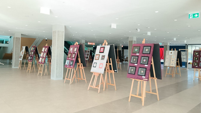 Otvorena izložba "Sto žena - sto minijatura" u Sava centru, traje do 20. decembra