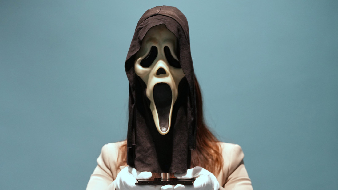 Legendarni rekviziti na aukciji: Lobanja "Terminatora", zmaj iz "Igre prestola" i maska iz "Vriska" idu "pod čekić"