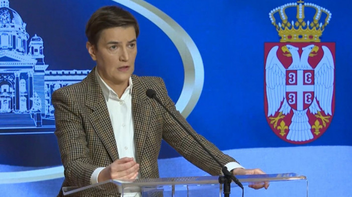 Brnabić: Poslanici mogu da uđu na svaki ulaz, ali bez nasilja