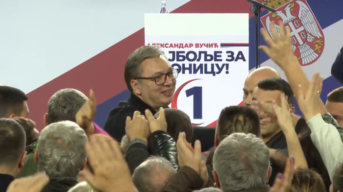 Vučić u Mionici: Pred nama nije lak put, ali moramo doneti pametne odluke za budućnost Srbije