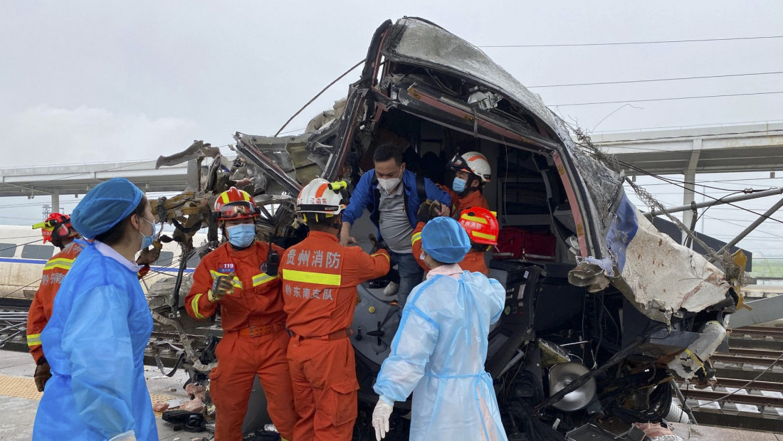 Teška nesreća u Kini: Voz udario radnike na održavanju pruge, ima mrtvih i povređenih