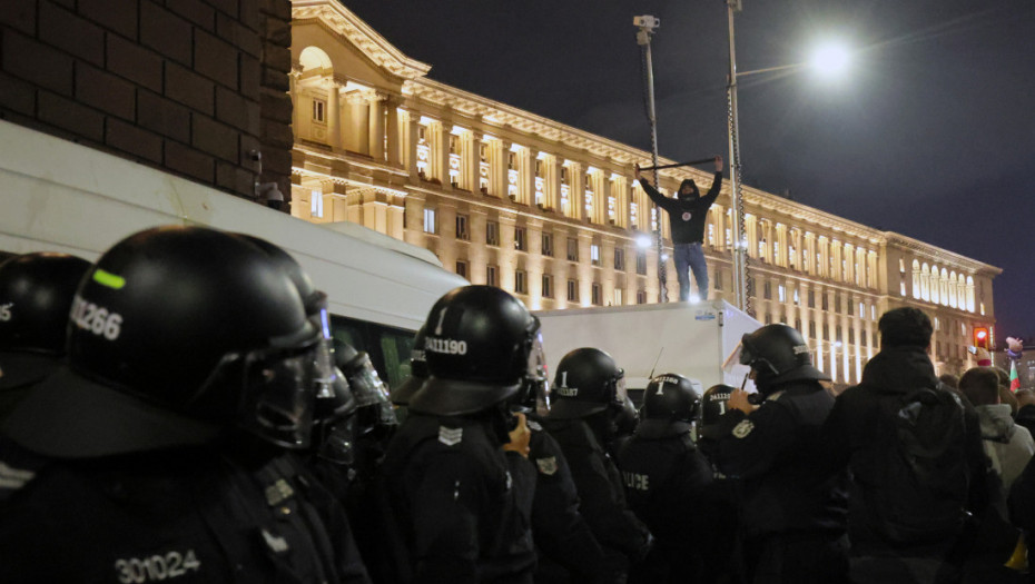 Hiljade ljudi protestovalo u Sofiji protiv brzog usvajanja budžeta za 2026. godinu