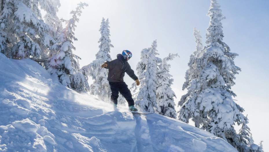Odlazak na zimovanje bi mogao da se zakomplikuje: Popularna skijaška destinacija uvodi obavezno nošenje posebnih kaciga