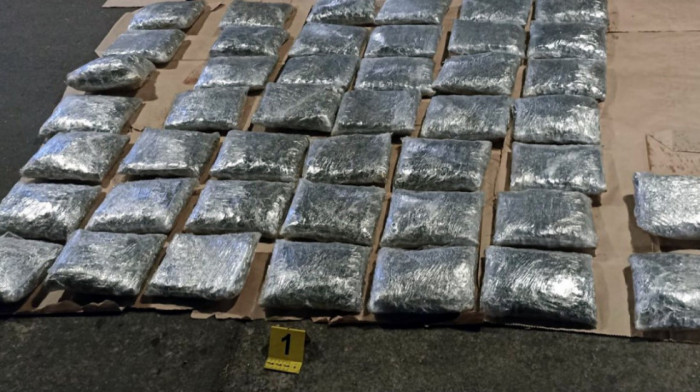 Hrvat poreklom iz Prizrena uhapšen sa 22 kilograma marihuane, osumnjičeni godinama krijumčario drogu sa KiM