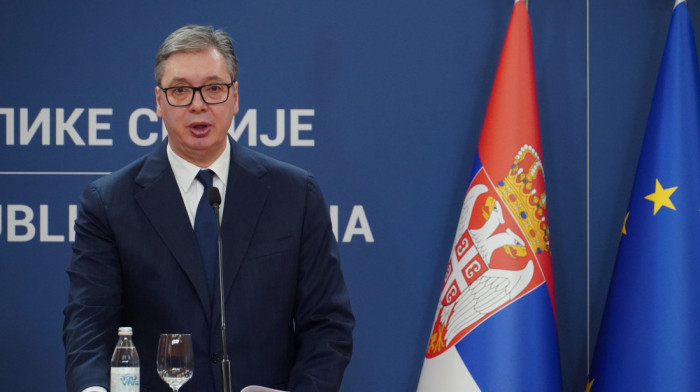 Predsednik Vučić o NIS-u: Nema dobrih vesti o licenci OFAK-a