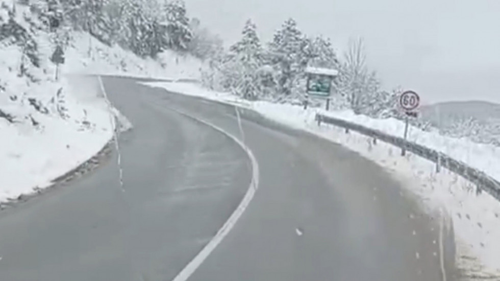 RHMZ objavio upozorenje na sneg za brdsko-planinska područja Srbije: Vozačima se savetuje poseban oprez (VIDEO)