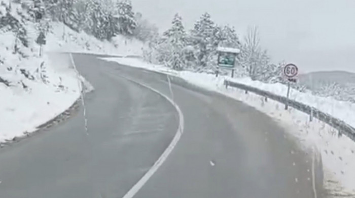 RHMZ objavio upozorenje na sneg za brdsko-planinska područja Srbije: Vozačima se savetuje poseban oprez (VIDEO)