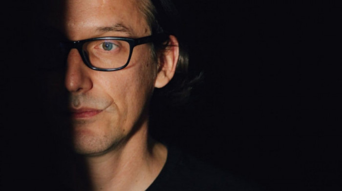 Bojan Brukner predstavio zbirke "Pesme koje se pričaju oko vatre" i "Pesme koje se šapuću u bradu"