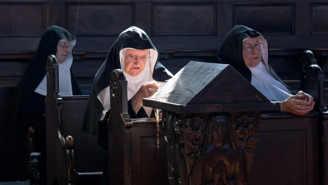 Priča o tri kaluđerice obišla svet: Vraćene u manastir, ali pod uslovom povlačenja sa društvenih mreža