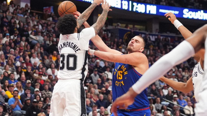 Navijači Denvera tvrde da je Jokiću oduzet jedan skok: Trener ga brani od medija