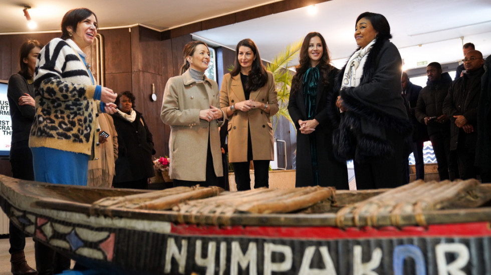 Tamara Vučić i supruga predsednika Demokratske Republike Kongo posetile Muzej afričke umetnosti