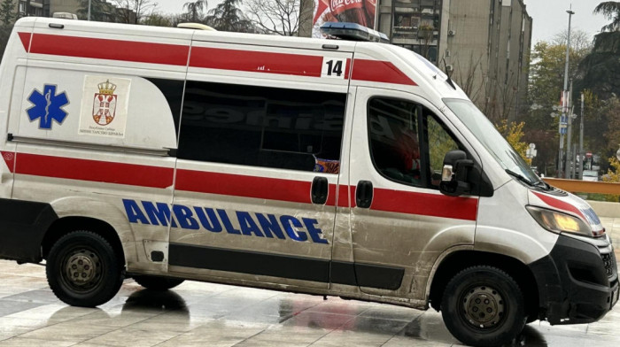 Noć u Beogradu: Dva udesa u prestonici, Hitna pomoć intervenisala 135 puta