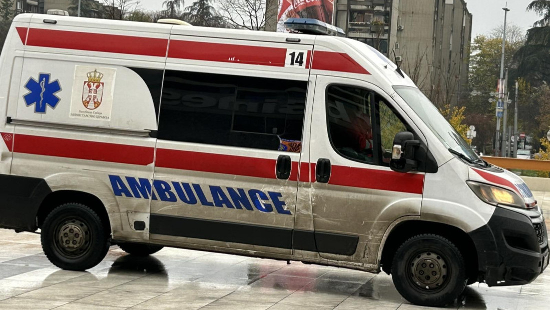 Noć u Beogradu: Dva udesa u prestonici, Hitna pomoć intervenisala 135 puta