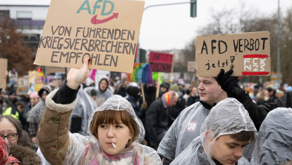 Kolaps železničkog saobraćaja zbog demonstracija u Gisenu, Merc: Prizori sve, samo ne prijatni