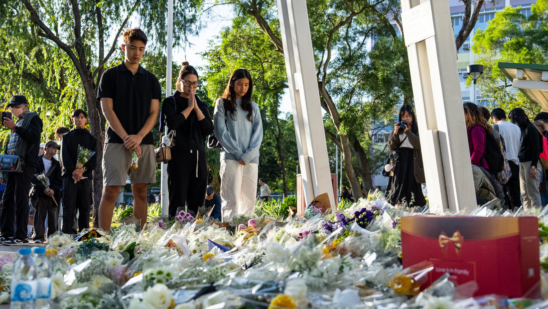 Hongkong u žalosti: Hiljade odaju počast žrtvama najtežeg požara u istoriji tog grada