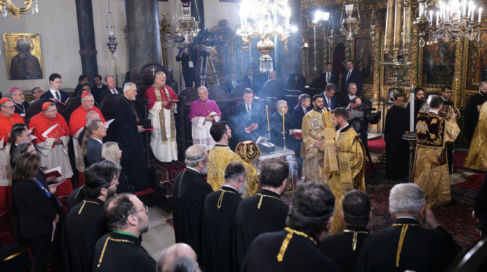 Papa Lav XIV uoči posete Libanu služio misu u Jermenskoj katedrali u Istanbulu