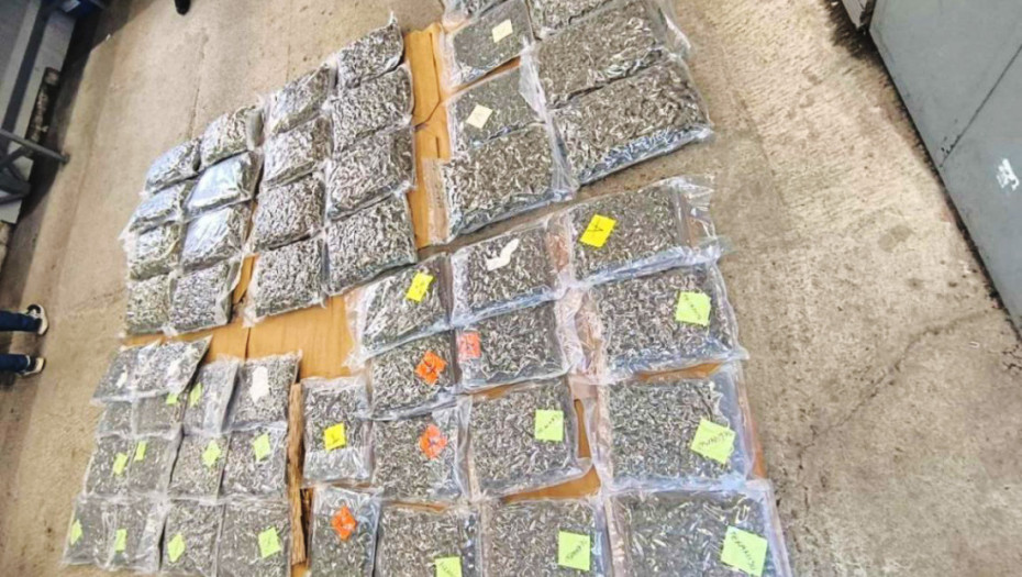 Velika zaplena droge na graničnom prelazu Šid: Policija i carina otkrili 43 kila marihuane, uhapšen osumnjičeni