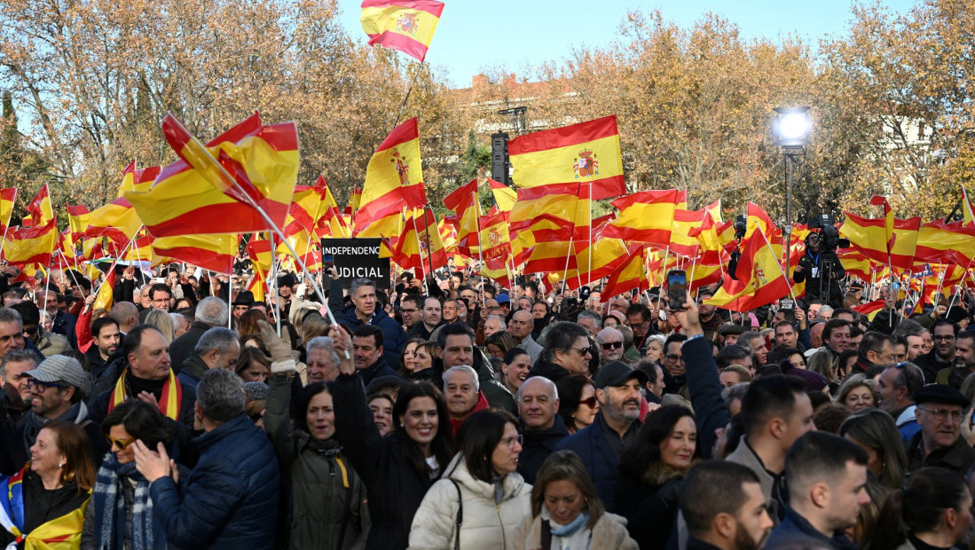 Hiljade ljudi na protestu Narodne partije protiv korupcije u Madridu