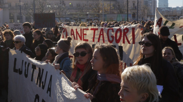 Uhapšena dvojica nakon incidenta na antifašističkom maršu u Zadru