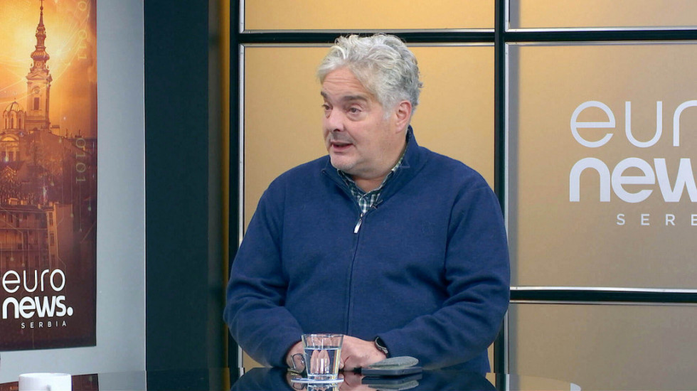 Gajić: Opozicija ne može da pobedi bez pridobijanja glasača vladajuće stranke