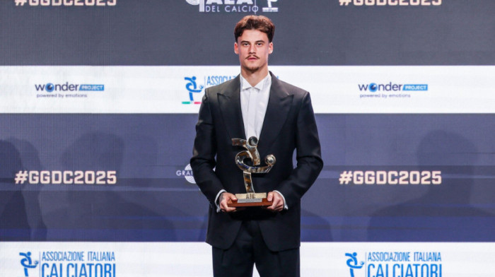 Mile Svilar, zvanično, najbolji golman poslednje Serije A: Eh, da želi opet da brani za Srbiju...