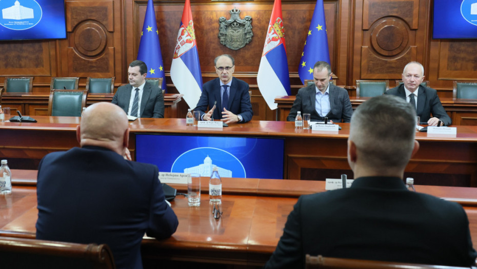 Macut sa rukovodstvom Univerziteta u Prištini sa sedištem u Kosovskoj Mitrovici o realizaciji nastave