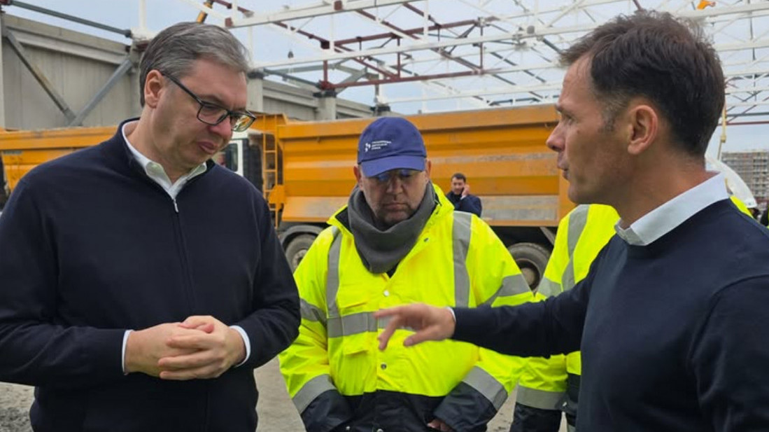 Mali sa Vučićem na gradilištu Ekspa: Ne brojimo koliko puta smo obišli radnike (FOTO)