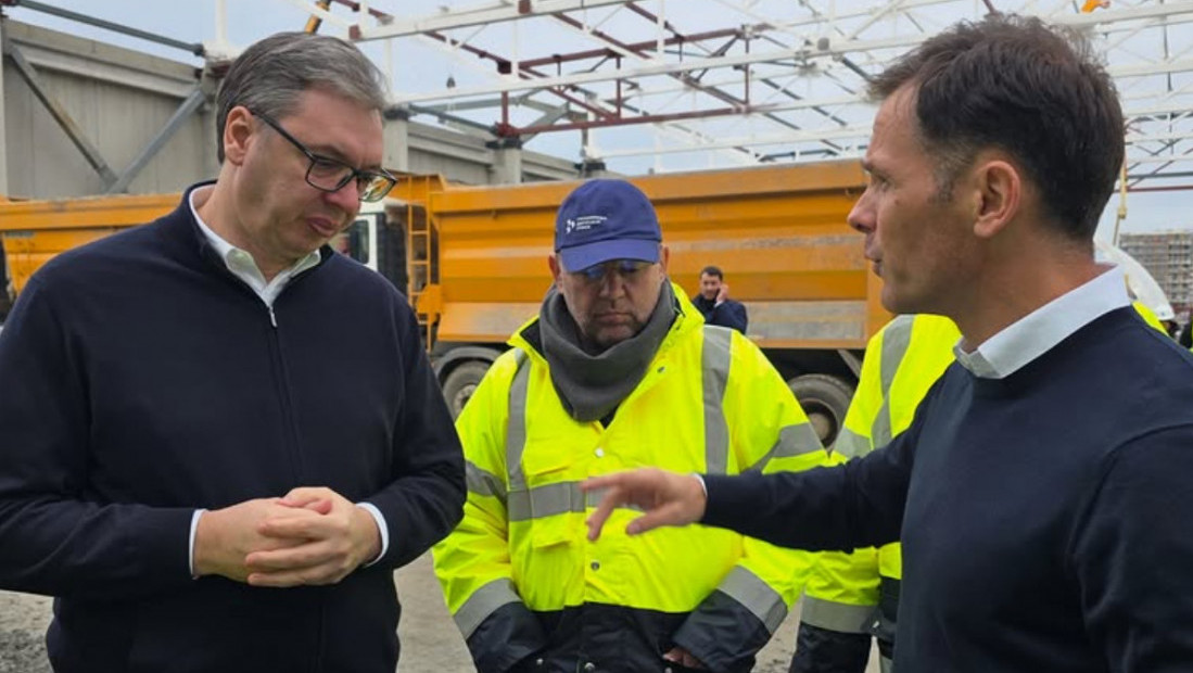 Mali sa Vučićem na gradilištu Ekspa: Ne brojimo koliko puta smo obišli radnike (FOTO)