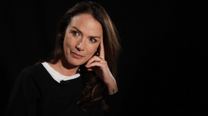 Marta Ćeranić o monodrami "Virdžina": Priča o svakom ko se obuče u nešto drugo da bi zadovoljio tuđa očekivanja