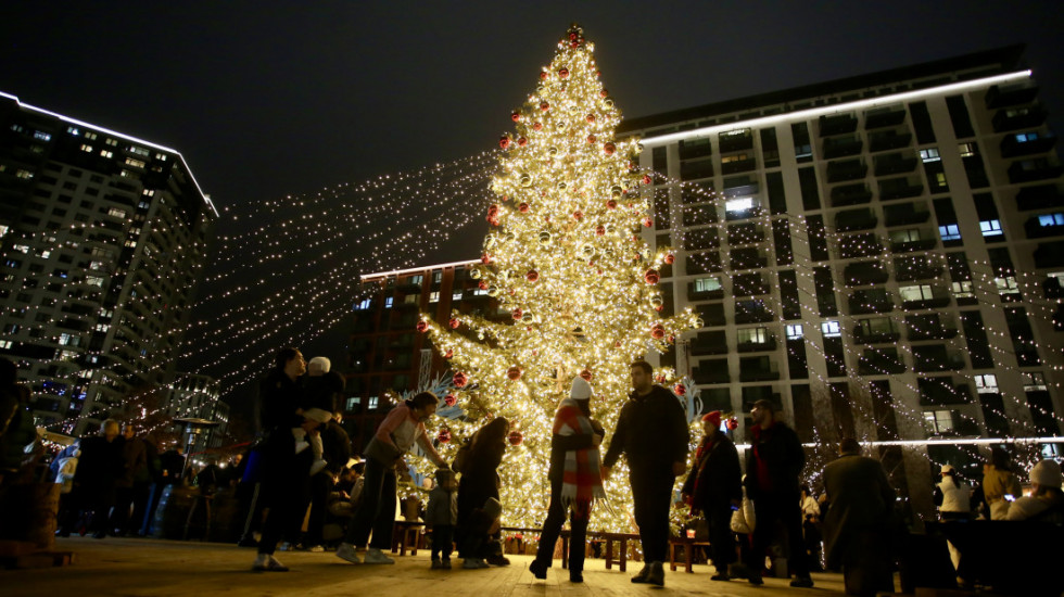 Počela manifestacija "Zimska bajka" u Beogradu na vodi