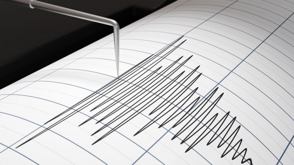 Snažan zemljotres jačine 7 stepeni Rihtera pogodio Aljasku
