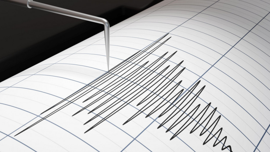 Snažan zemljotres jačine 7 stepeni Rihtera pogodio Aljasku