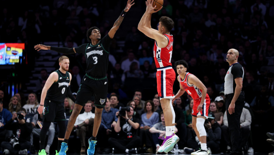 Bogdan se vratio na parket, ali nije pomogao Klipersima da izbegnu poraz u Minesoti