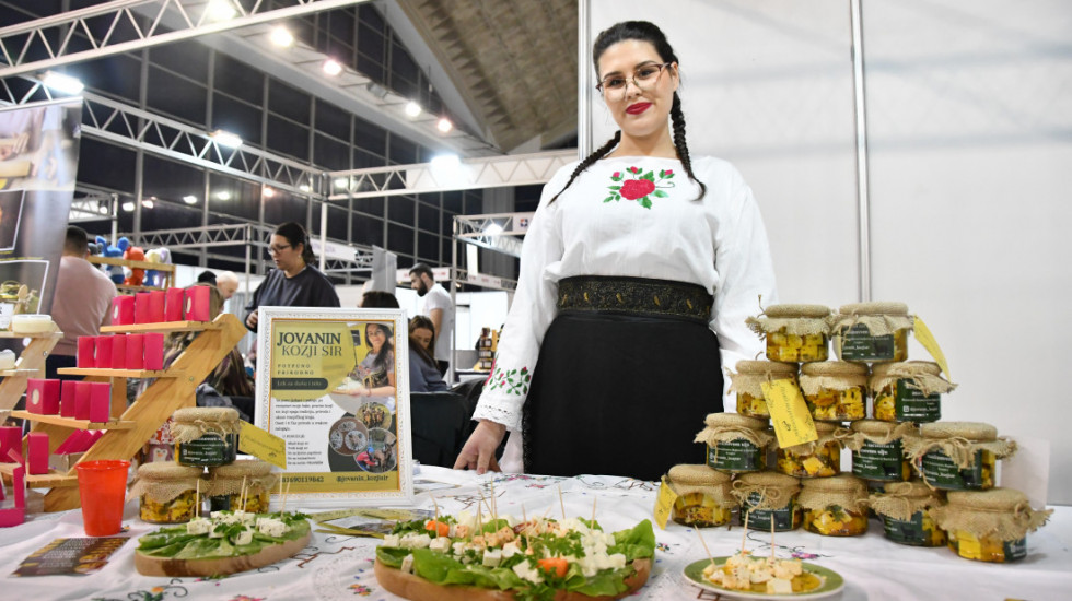 Poslednji dan 19. Sajma etno hrane i pića: Proizvođači zadovoljni odzivom posetilaca