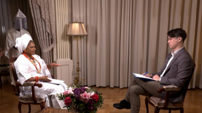 Kraljica Kuće Oduduva iz Ile-Ifea u Nigeriji u emisiji "Diplomata": Srbi su veoma gostoljubiv i prijateljski narod