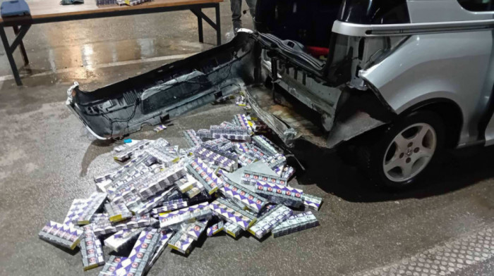 Na graničnom prelazu Srpska Crnja uhapšen Rumun zbog krijumčarenja: Našli mu 2.500 paklica cigareta