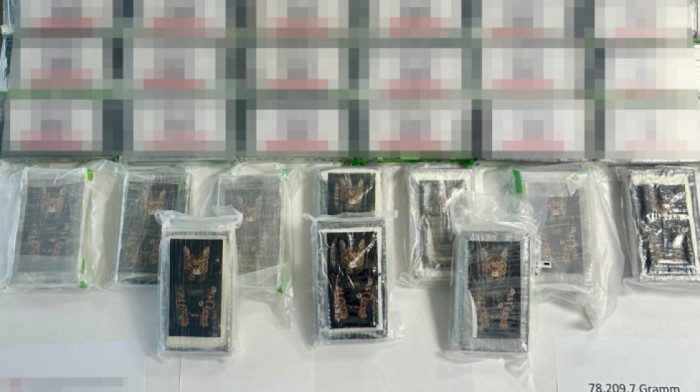 Velika međunarodna akcija MUP-a: Zaplenjena droga iz Španije i Austrije, četiri osobe uhapšene u Srbiji (VIDEO, FOTO)