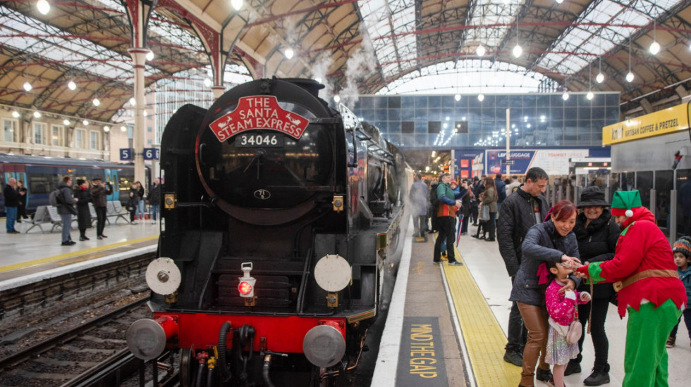 Deda Mraz ekspres: Od polarnog kruga do švajcarskih Alpa - najlepša evropska praznična putovanja vozom