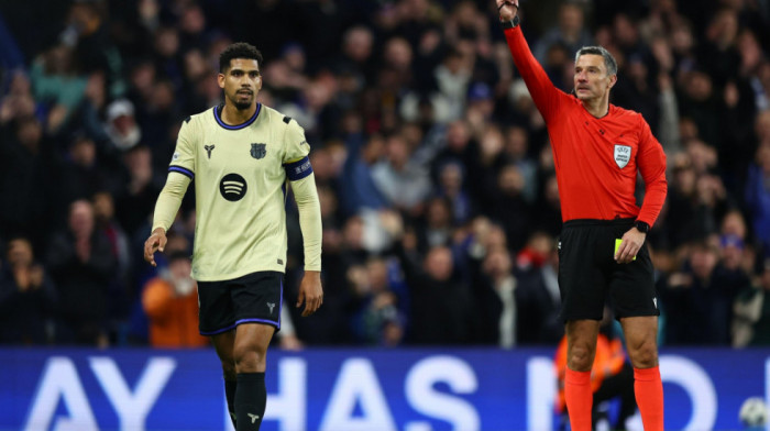 Ronald Arauho rešava psihičke probleme, daleko od Barselone: Klub uz svog kapitena